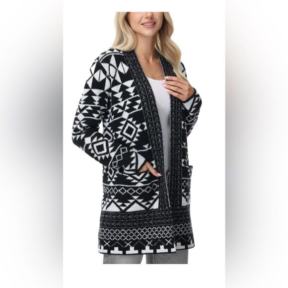New with tag!!!! Frye Women's Patterned Cardigan black & white sizes small & Med - Picture 2 of 4